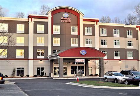 comfort suites williamsburg bypass.